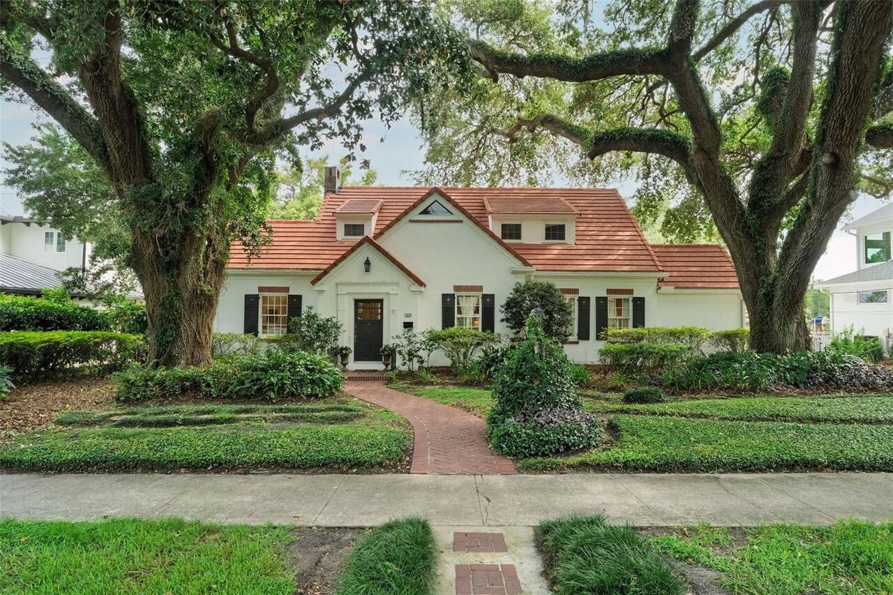 5BR, Home, 3BA, $1,600,000
Read More