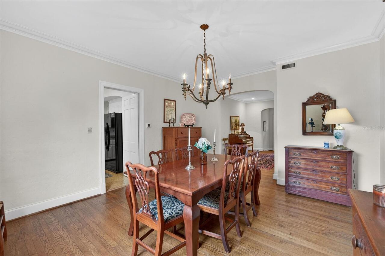 Listing Photo 10