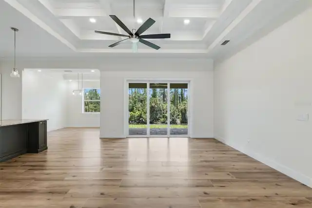 Listing Photo 9