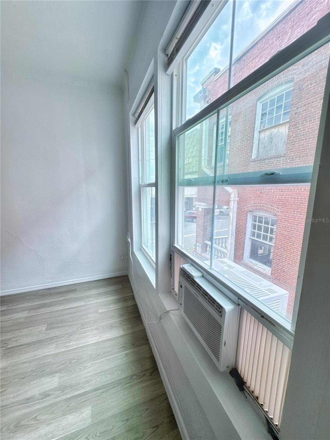 Listing Photo 16