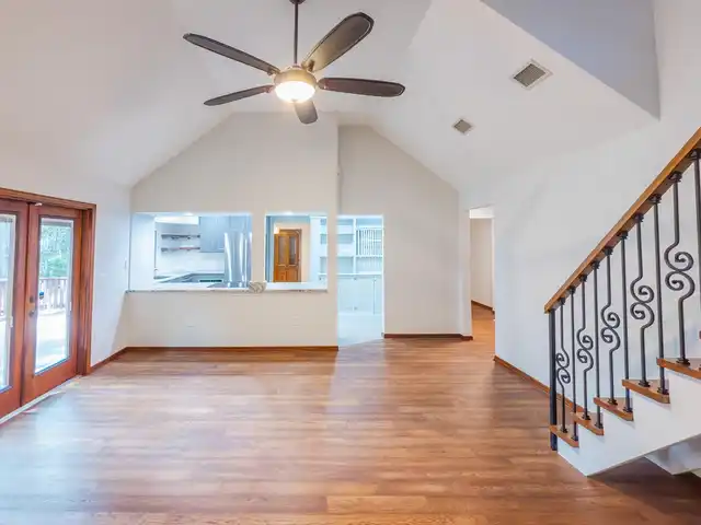 Listing Photo 25
