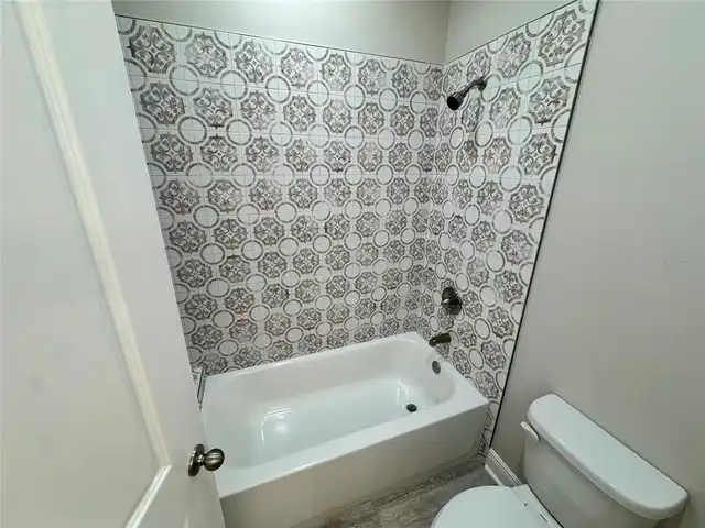 Listing Photo 34