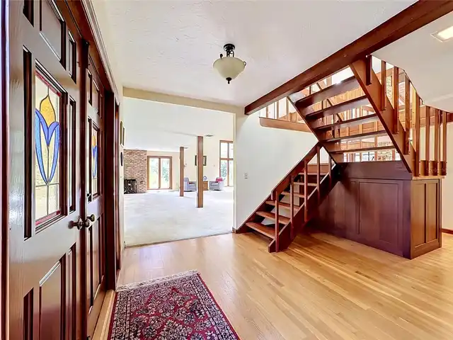 Listing Photo 10