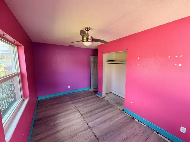 Listing Photo 8