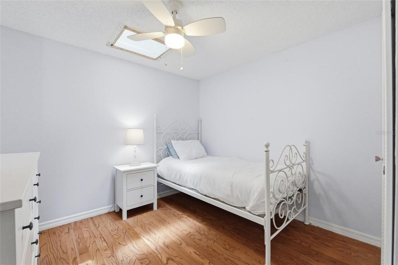 Listing Photo 15