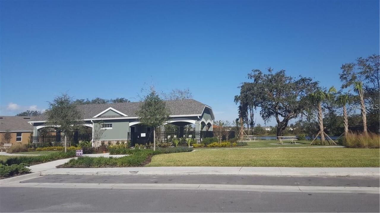 Listing Photo 14