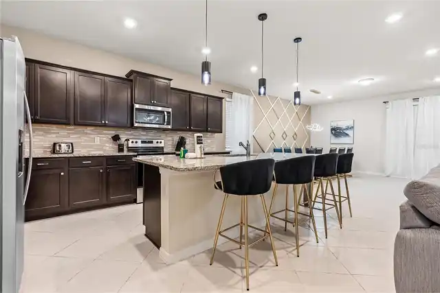 Listing Photo 17