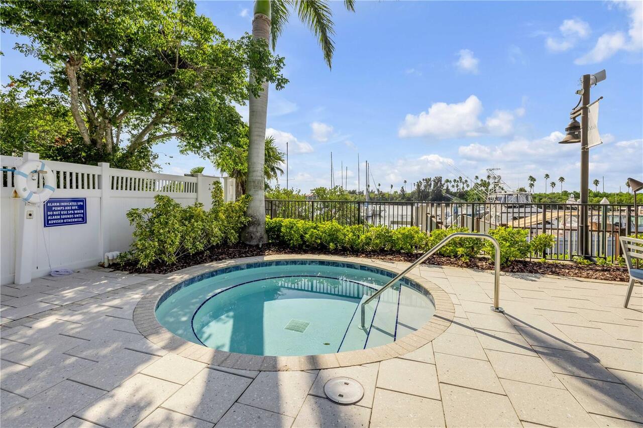 Listing Photo 11