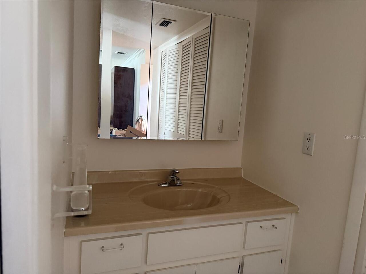 Listing Photo 7