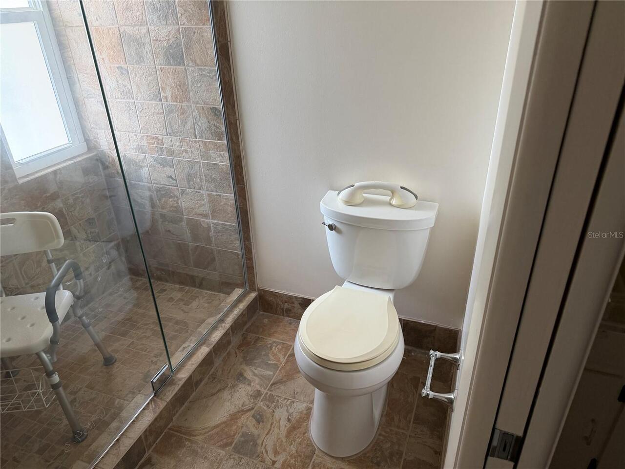 Listing Photo 16
