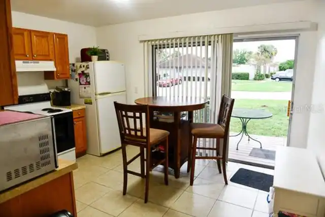 Listing Photo 12