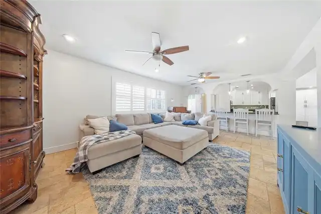Listing Photo 9