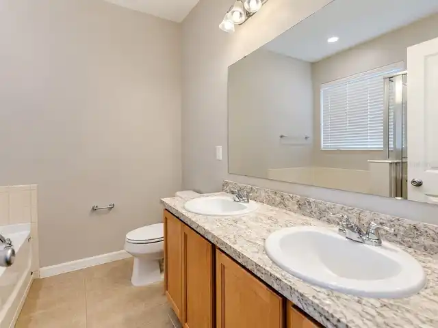 Listing Photo 20