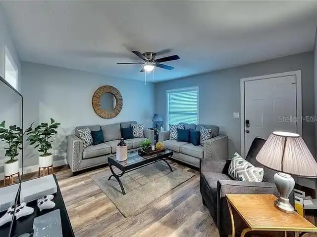 Listing Photo 17