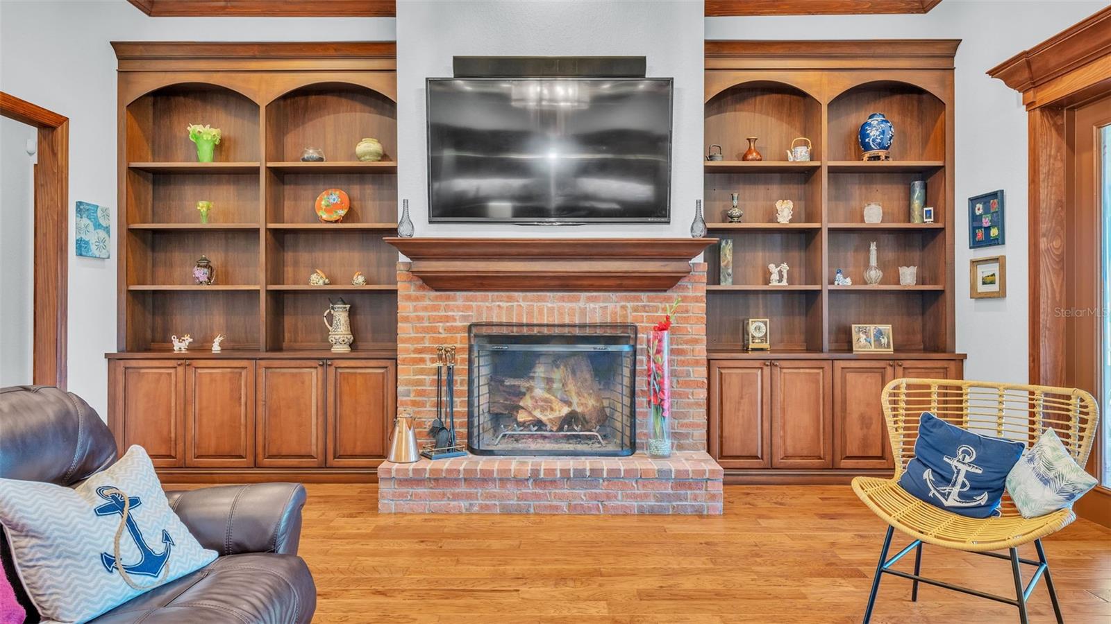 Listing Photo 8