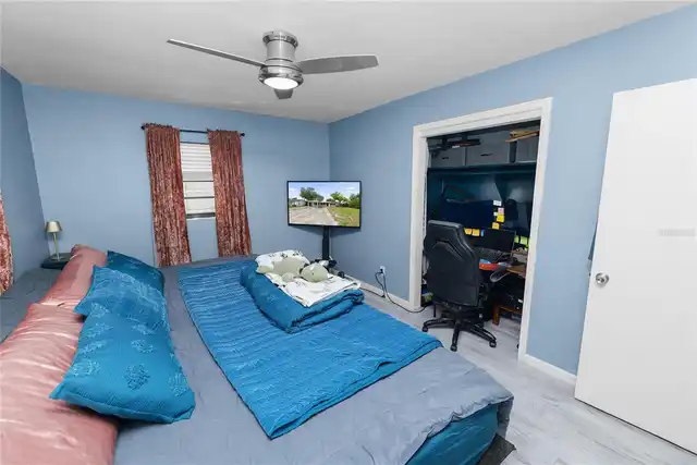 Listing Photo 14