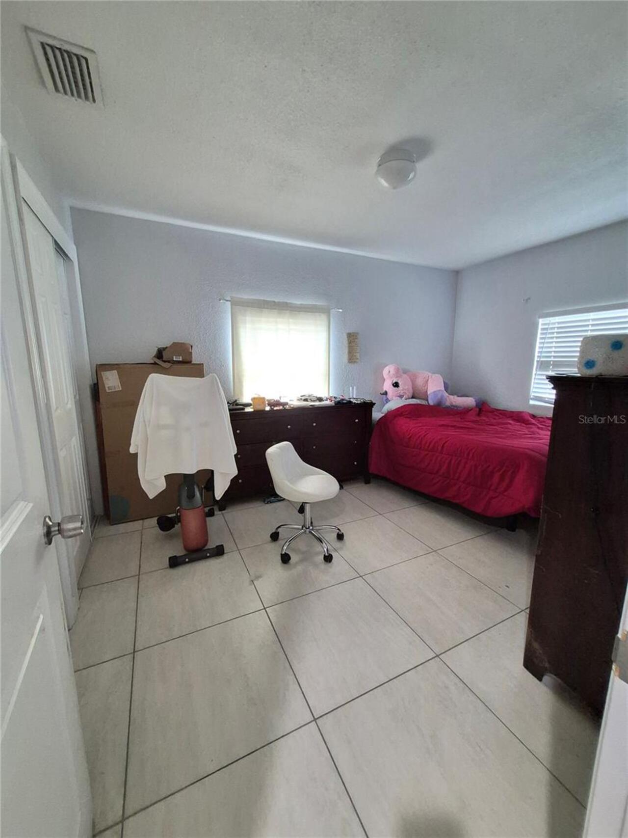 Listing Photo 10