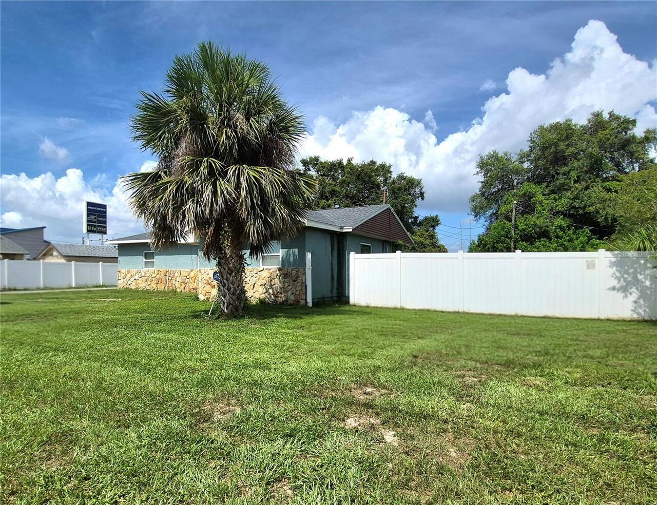 Listing Photo 14