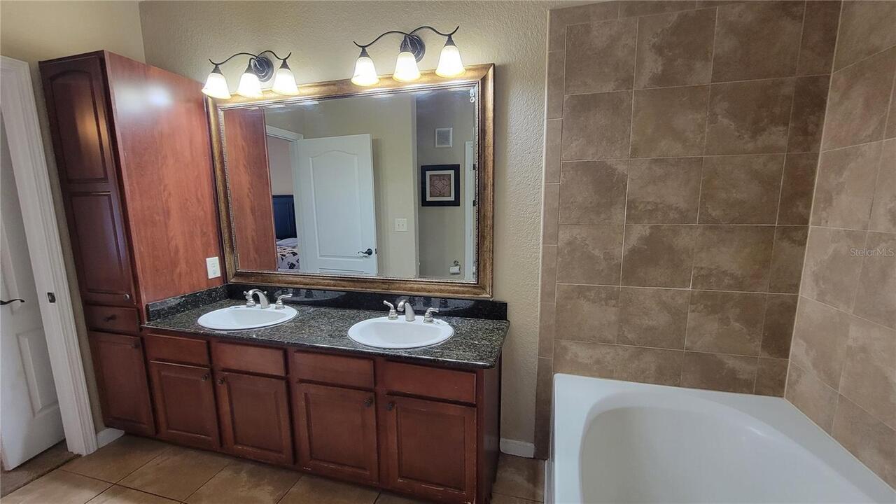 Listing Photo 20