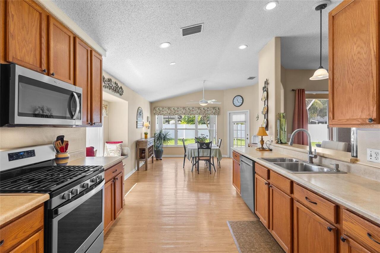 Listing Photo 15