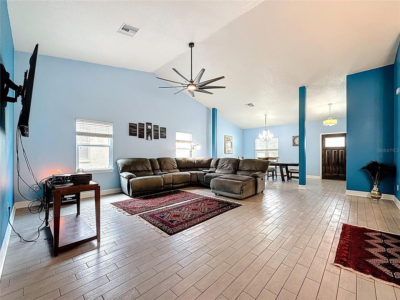 Listing Photo 7