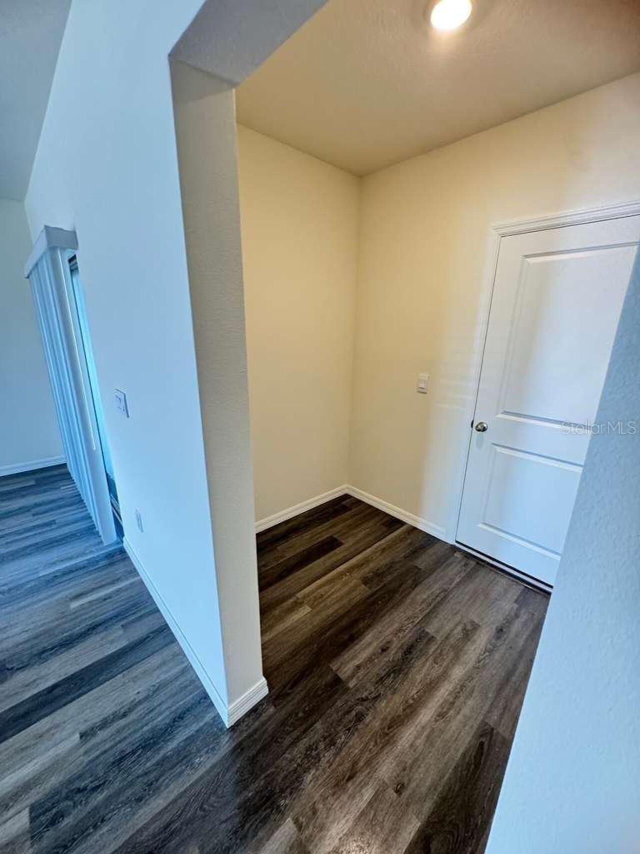 Listing Photo 10