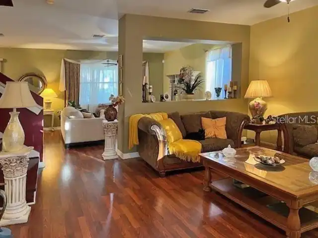 Listing Photo 5