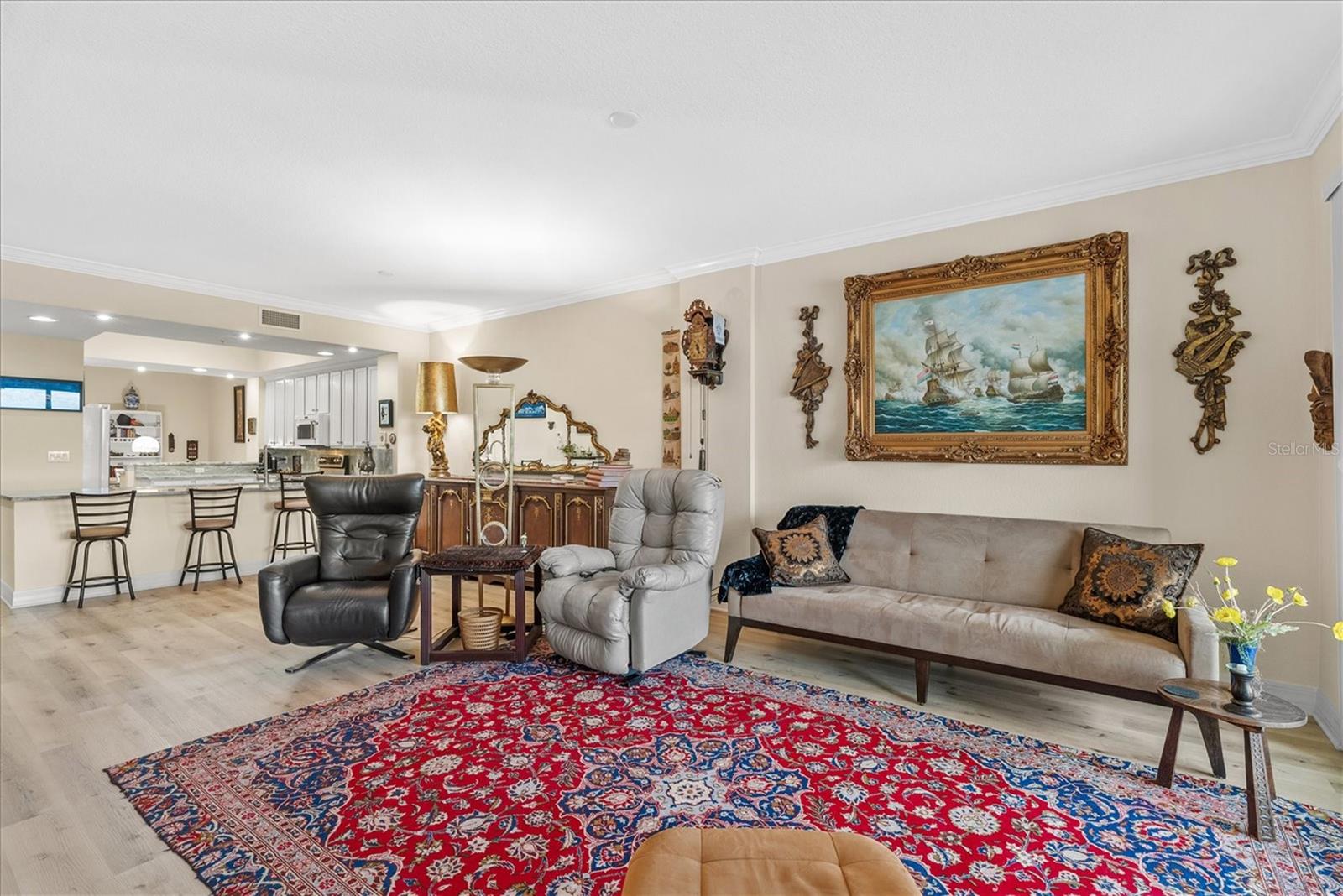 Listing Photo 6