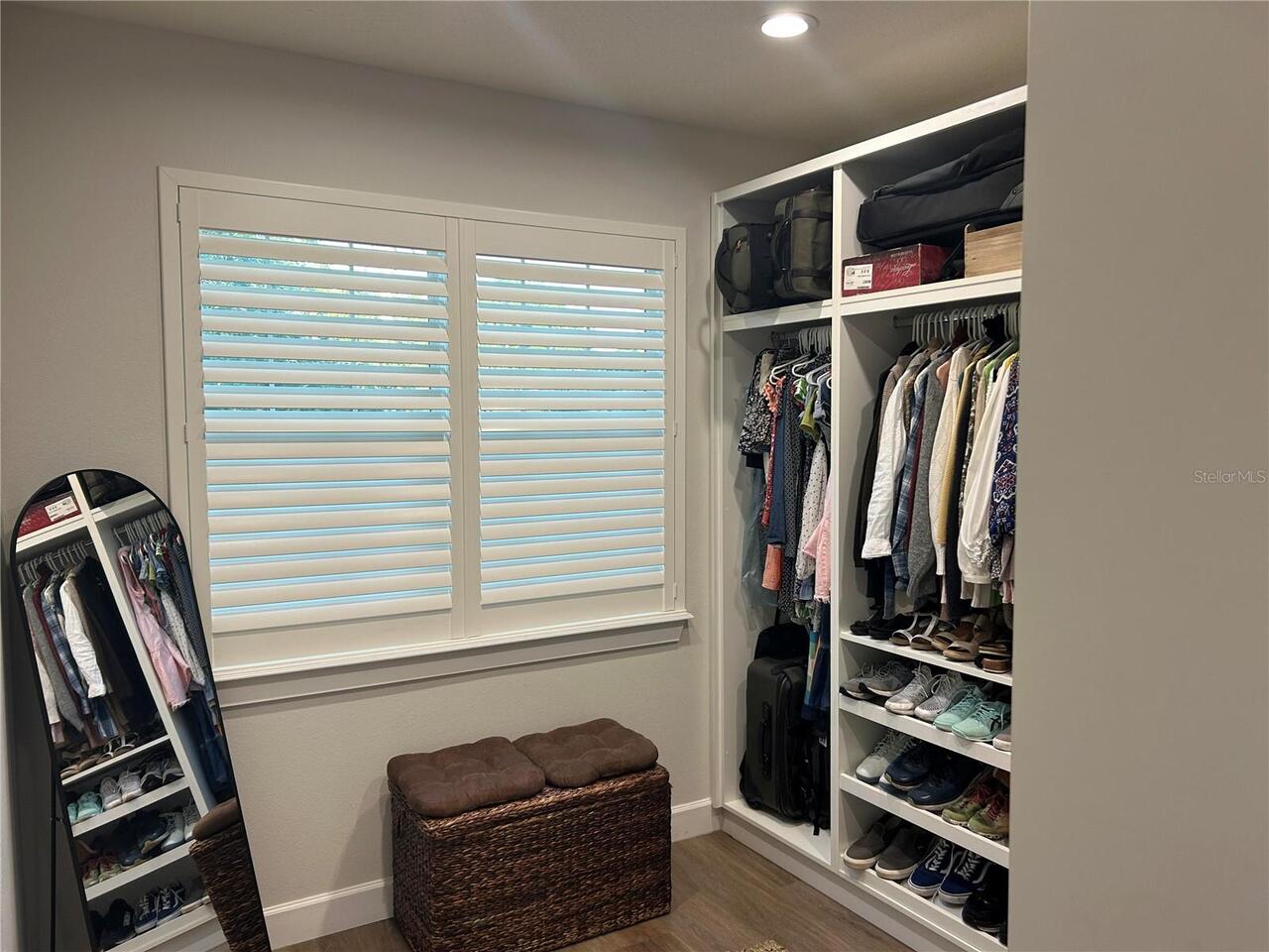 Listing Photo 8