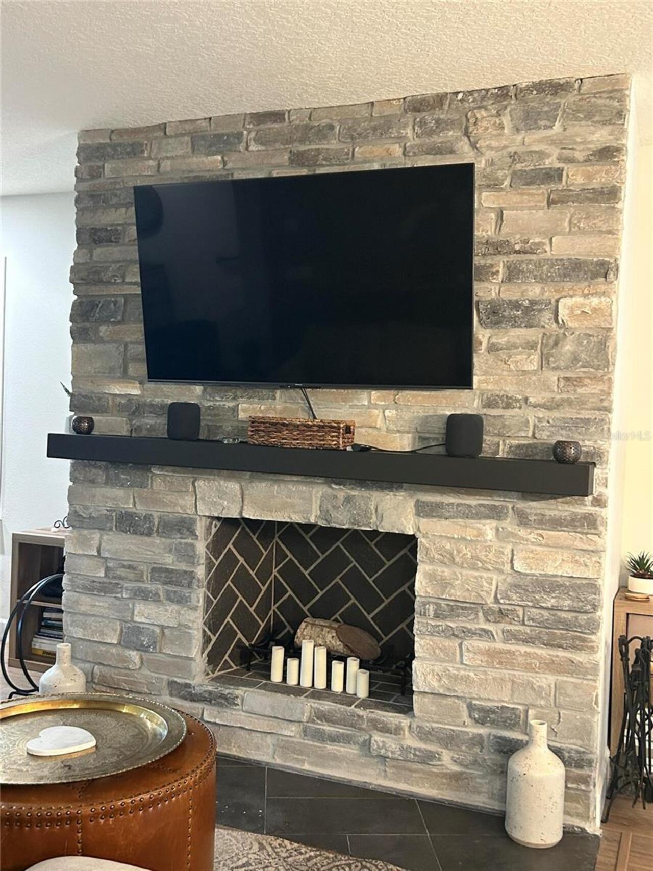 Listing Photo 12