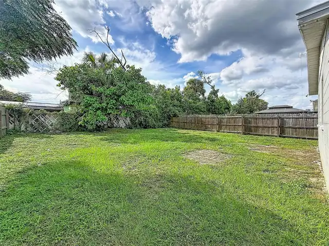 Listing Photo 6