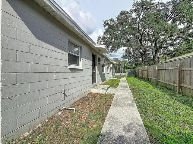 Listing Photo 8