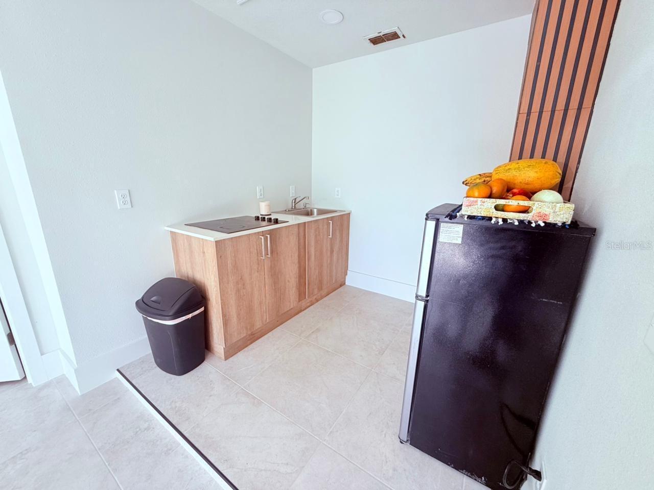 Listing Photo 14