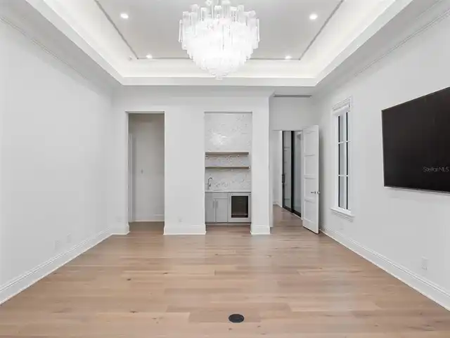 Listing Photo 29