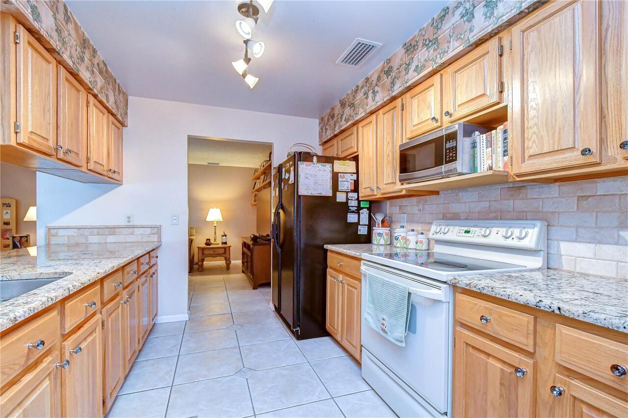 Listing Photo 10