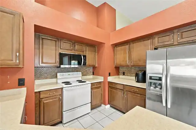 Listing Photo 9