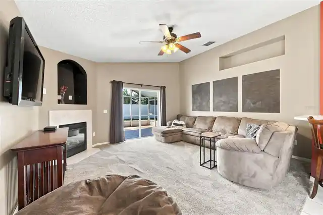 Listing Photo 14