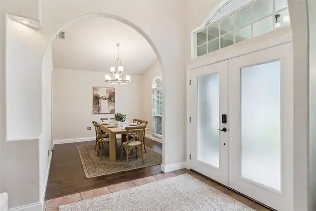Listing Photo 6