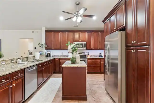 Listing Photo 17