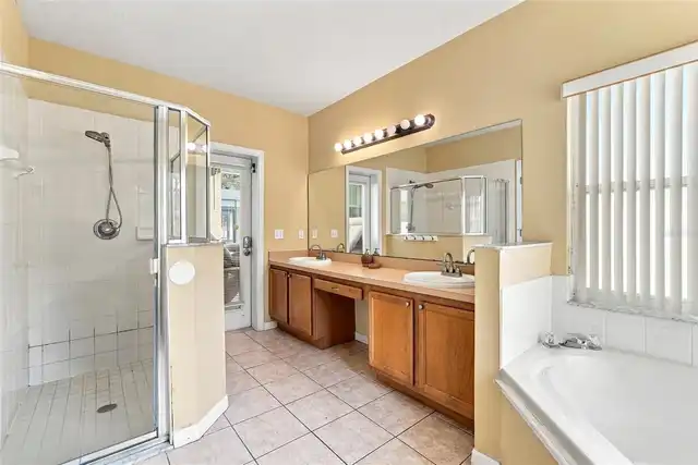 Listing Photo 16