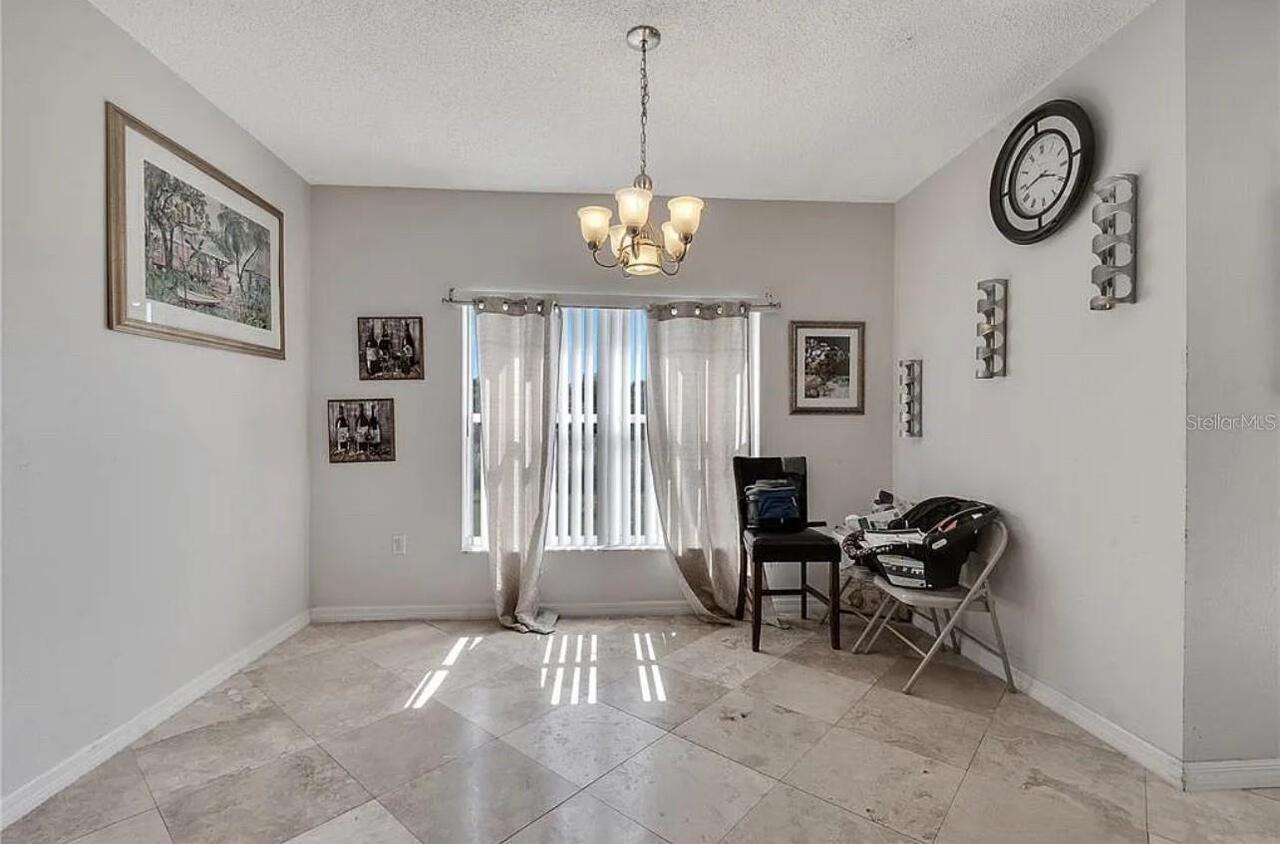 Listing Photo 9