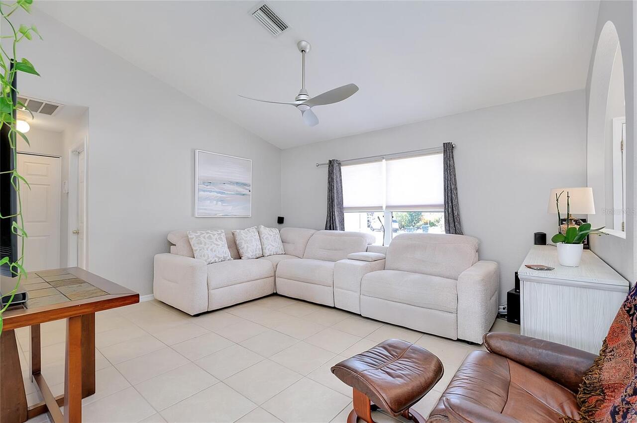 Listing Photo 7