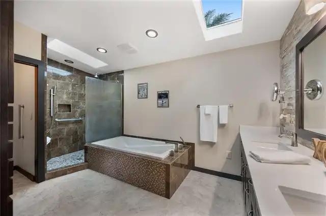 Listing Photo 29