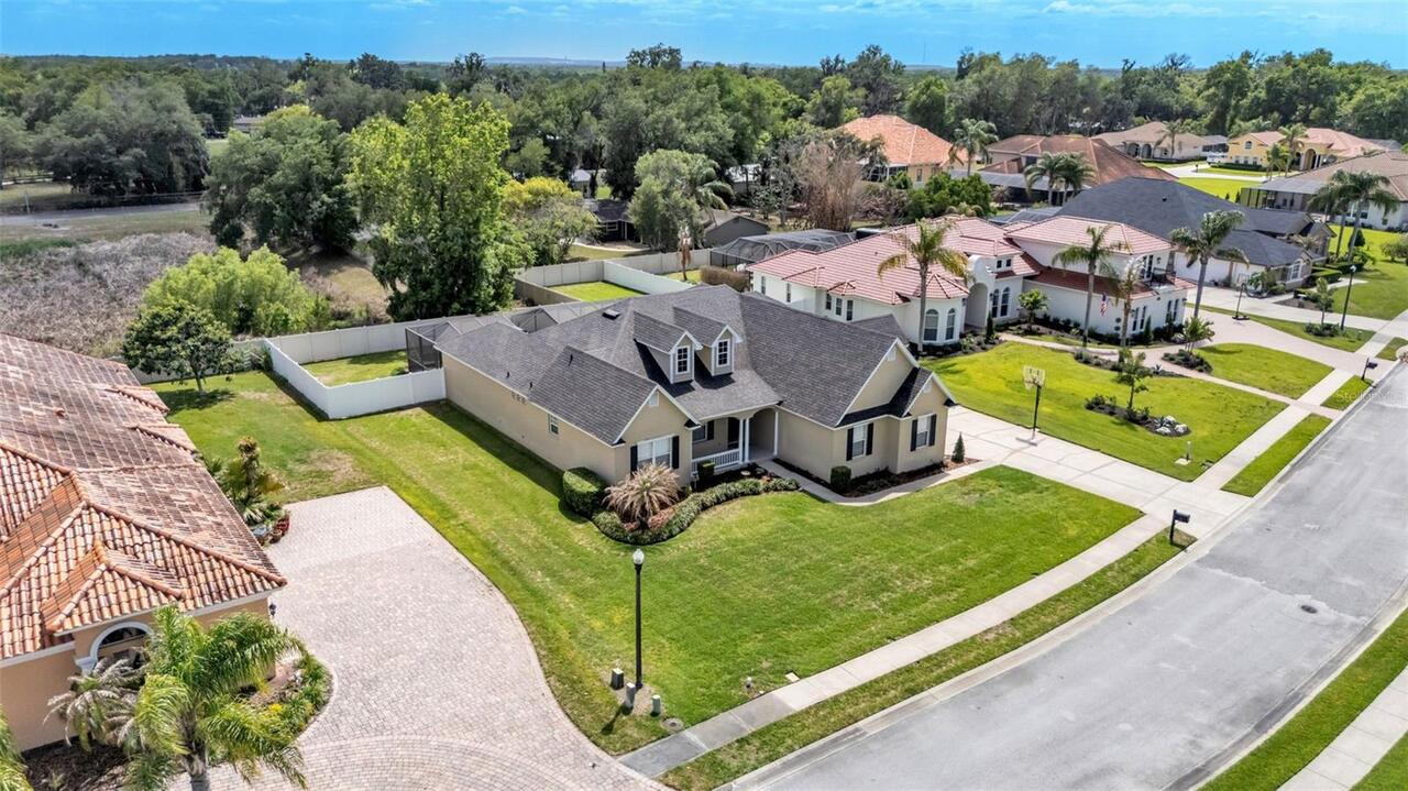 Listing Photo 8