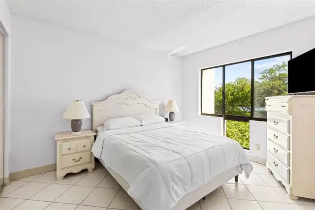 Listing Photo 35