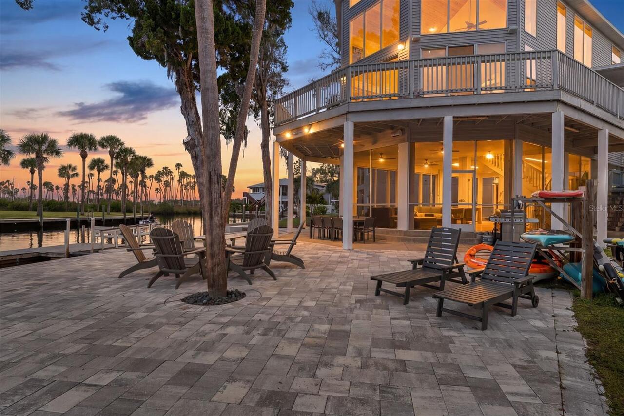 Weeki Wachee Real Estate