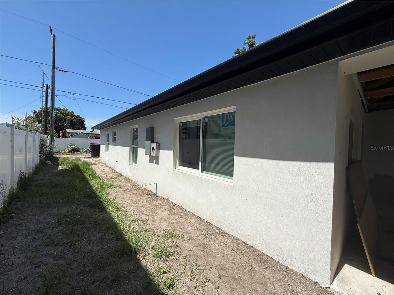 Listing Photo 9
