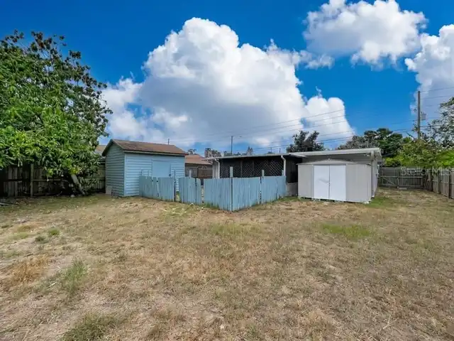 Listing Photo 17