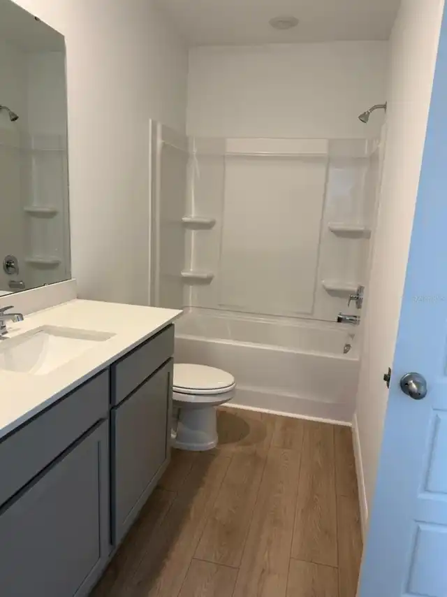 Listing Photo 16