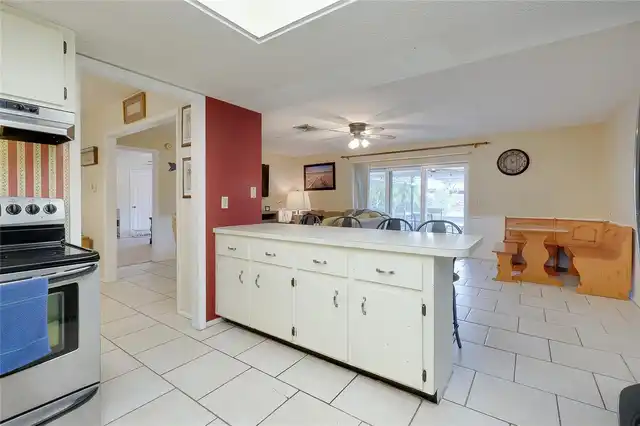 Listing Photo 25